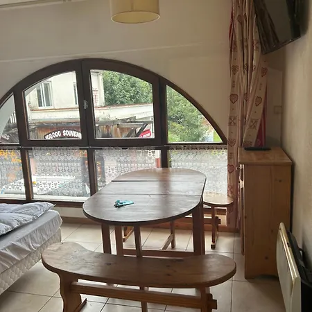 Centre Apartment *